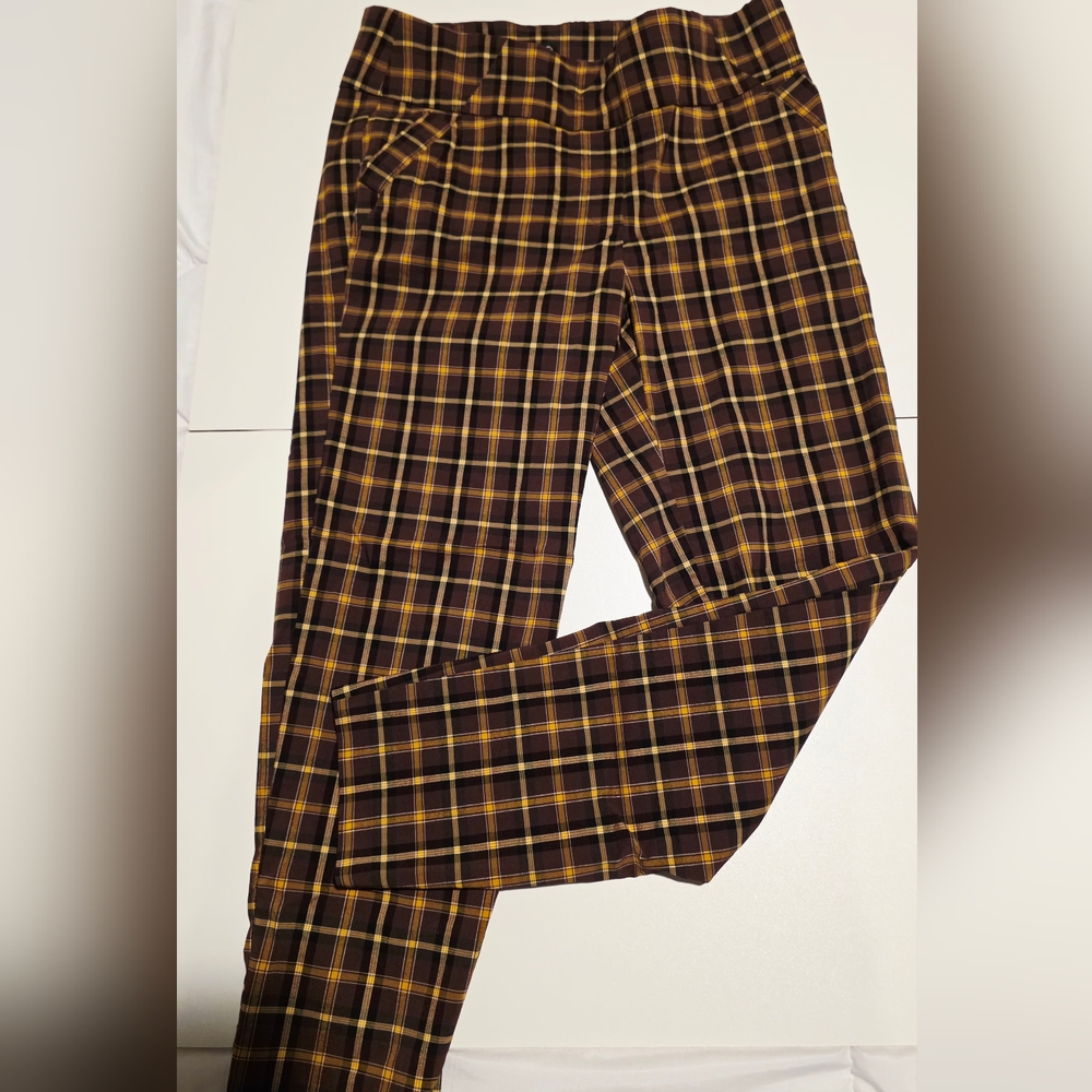 SoHo Apparel Ltd Womens Medium Plaid Slim Legging/Pants in Brown and Yellow